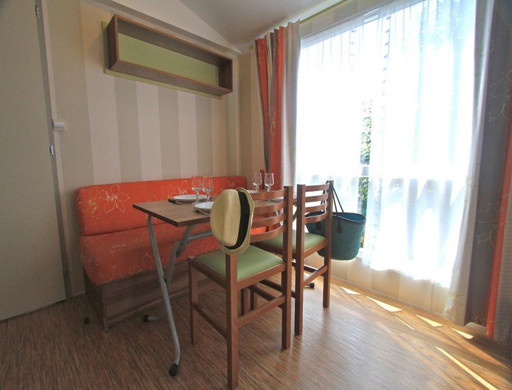 Camping Les Sables Blancs Concarneau Bilik gambar